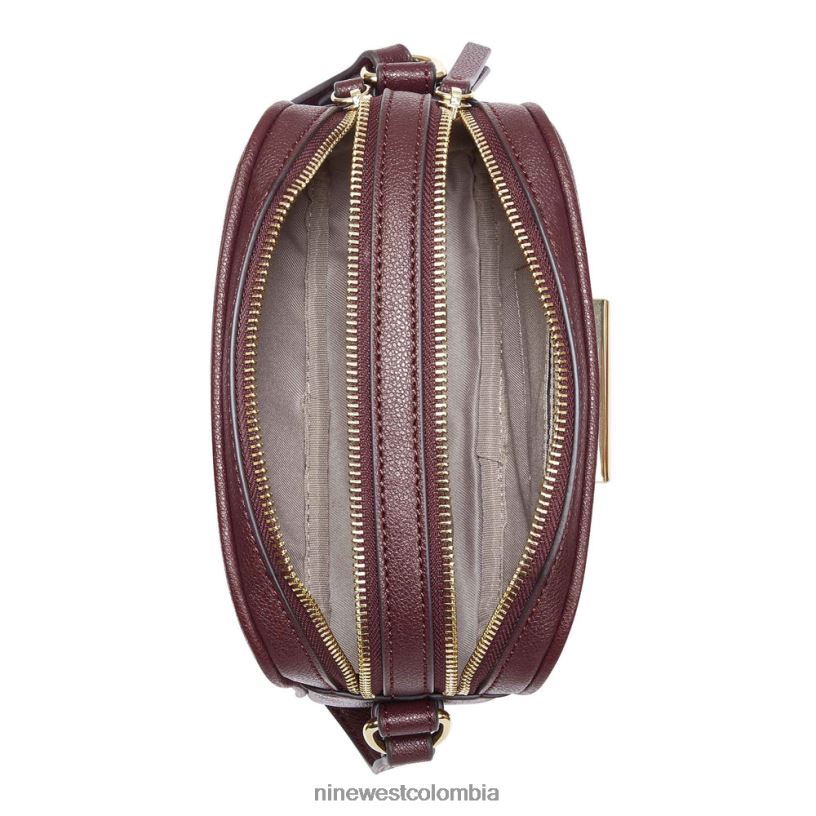 X0LV062668 merlot bolso para cámara irina Nine West